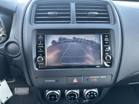 Used 2025 Mitsubishi Outlander Sport ES AWD/4WD image 24