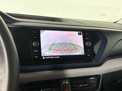 Used 2023 Volkswagen Taos SE FWD image 19