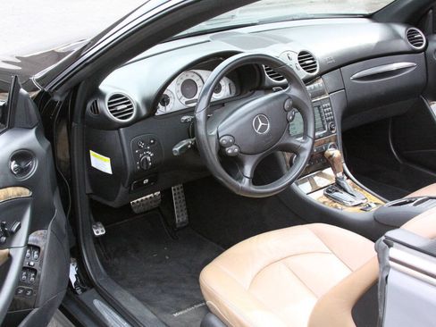 Used 2008 Mercedes-Benz CLK 550 Cabriolet image 18