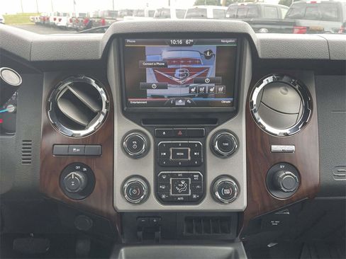 Used 2015 Ford F250 Lariat w/ Lariat Ultimate Package image 20