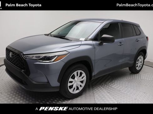 Certified 2022 Toyota Corolla Cross L AWD/4WD image 1