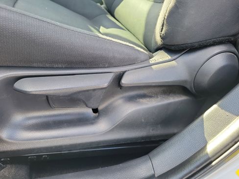 Used 2021 Toyota Corolla LE image 14