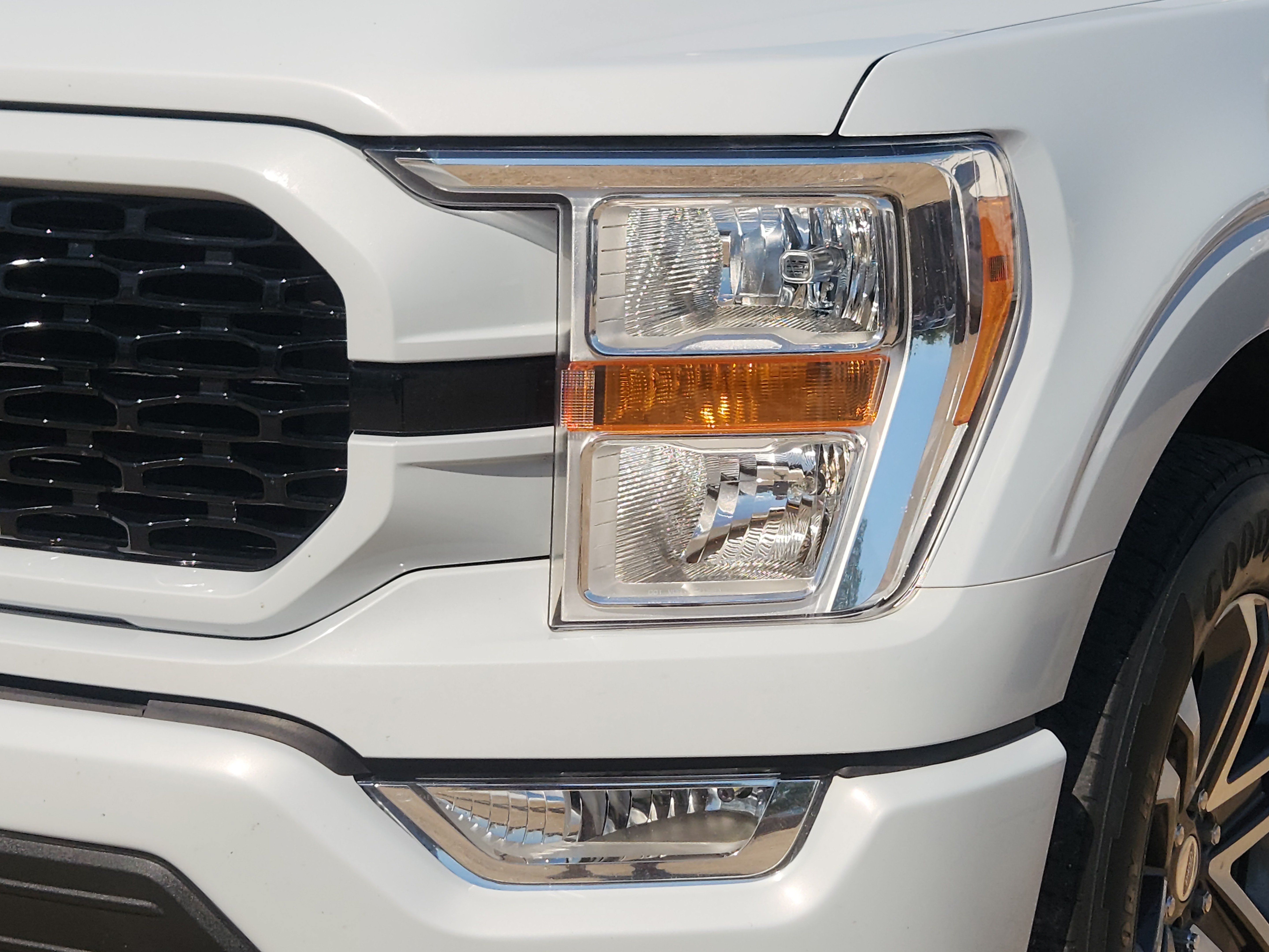 Used 2021 Ford F150 XL w/ STX Appearance Package RWD image 6