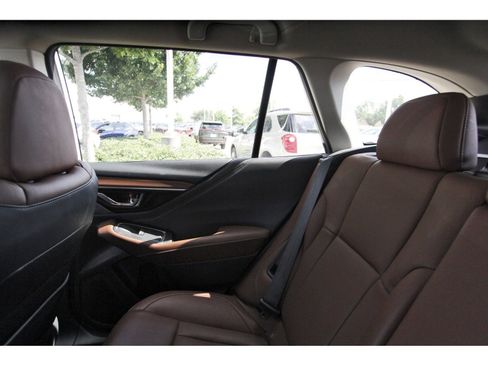Used 2020 Subaru Outback Touring w/ Popular Package #2 AWD/4WD image 11