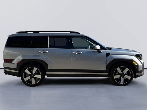 New 2026 Hyundai Santa Fe Limited FWD image 2