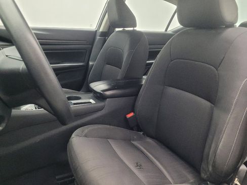 Used 2023 Nissan Altima 2.5 S FWD image 17