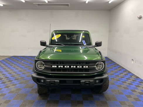 Used 2022 Ford Bronco Black Diamond image 7