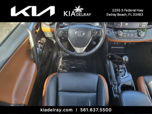 Used 2018 Toyota RAV4 SE w/ Power Extra Value Package image 11
