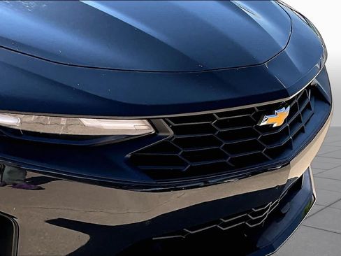 Used 2023 Chevrolet Camaro LT RWD image 27