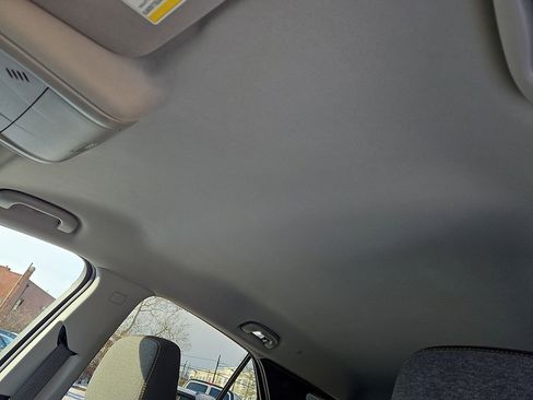 Used 2023 Chevrolet Equinox LT image 20