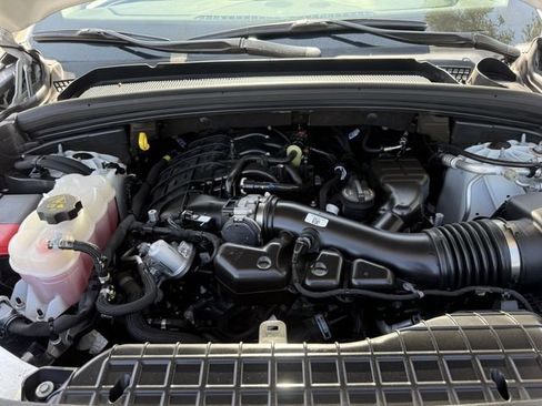 Used 2023 Jeep Grand Cherokee L Limited RWD image 34
