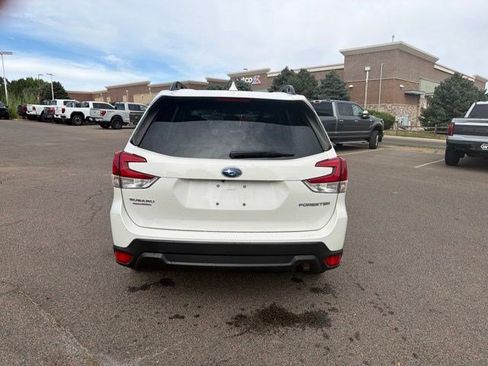 Used 2023 Subaru Forester Premium AWD/4WD image 5