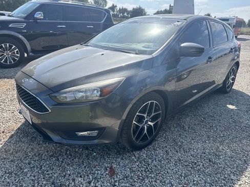 Used 2018 Ford Focus SEL FWD image 1