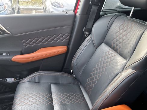 Used 2023 Mitsubishi Outlander SEL image 14