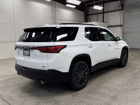 Used 2023 Chevrolet Traverse RS image 15