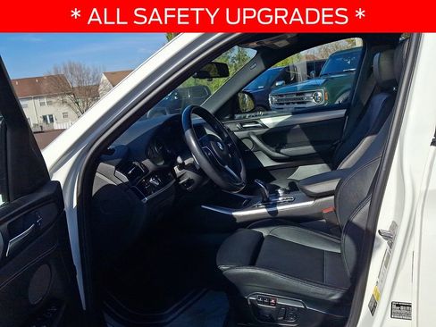 Used 2017 BMW X4 M40i image 13