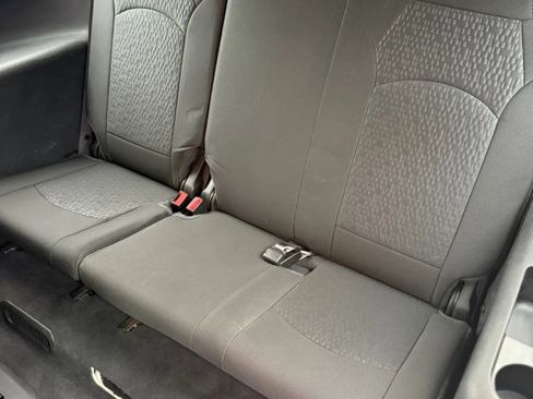 Used 2015 GMC Acadia SLE FWD image 11