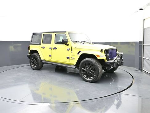Used 2023 Jeep Wrangler Unlimited Sahara w/ Cold Weather Group AWD/4WD image 3
