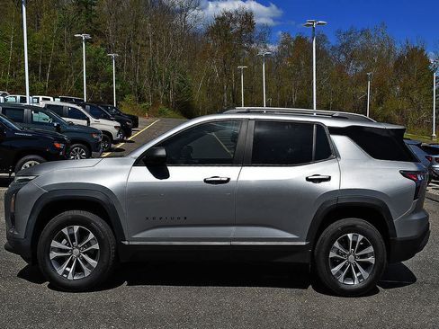 Used 2025 Chevrolet Equinox LT w/ Convenience Package II AWD/4WD image 4