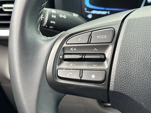 Used 2024 Hyundai Venue SEL image 27