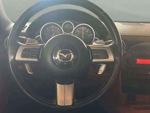 Used 2006 MAZDA MX-5 Miata Grand Touring w/ Premium Pkg image 9