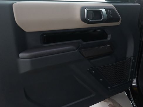 Used 2024 Ford Bronco Wildtrak image 20