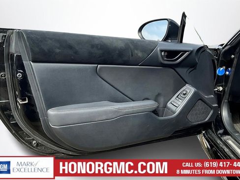 Used 2024 Toyota GR86 Premium w/ Performance Package image 15