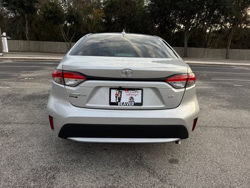 Used 2021 Toyota Corolla LE image 8