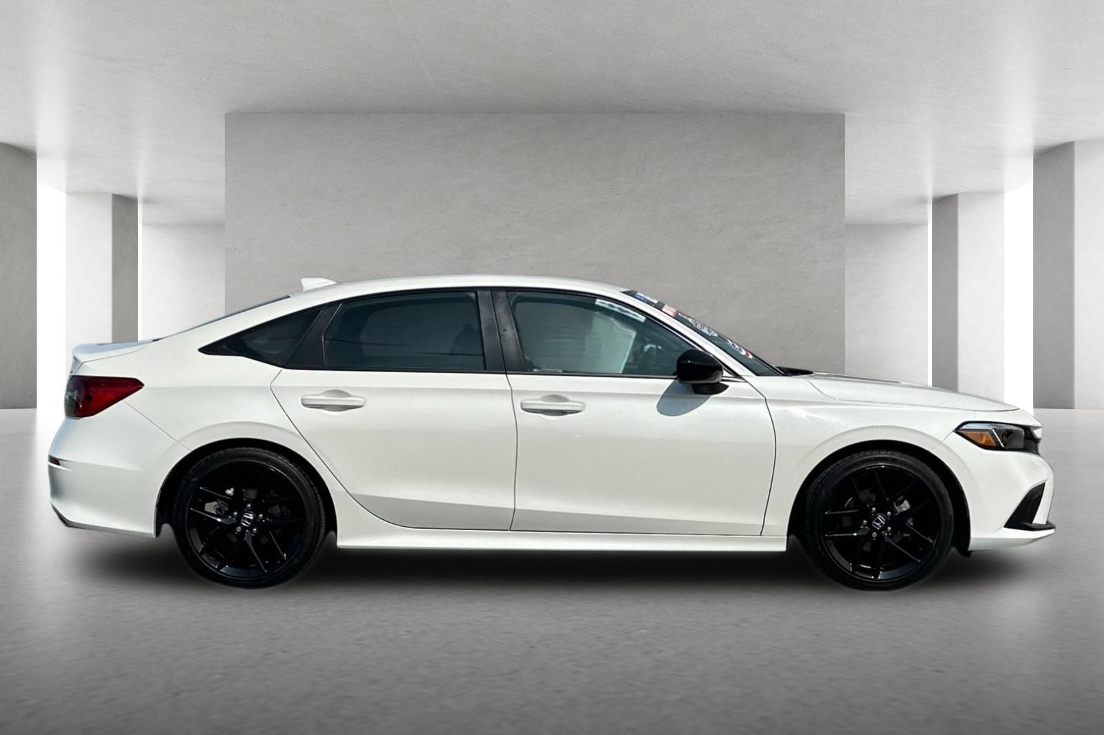 Used 2024 Honda Civic Sport image 3