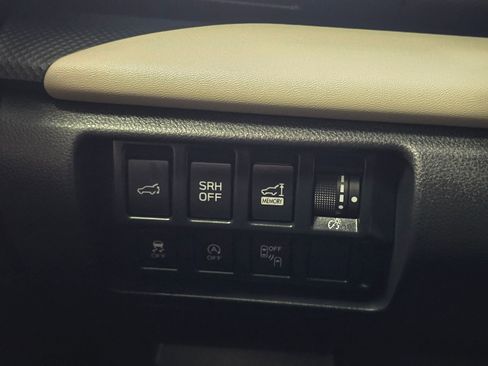 Used 2022 Subaru Forester Limited w/ Popular Package #3 image 37