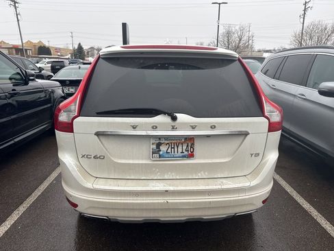 Used 2017 Volvo XC60 T5 Inscription image 12