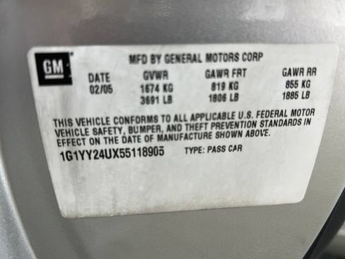 Used 2005 Chevrolet Corvette Coupe w/ Preferred Equipment Group RWD image 25
