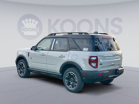 New 2025 Ford Bronco Sport Outer Banks image 4