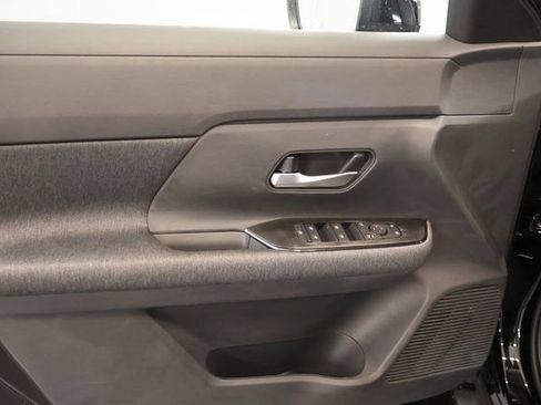 New 2026 Nissan Kicks SV w/ SV Premium Package AWD/4WD image 9