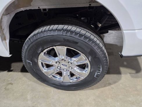 Used 2015 Ford F150 XLT w/ Equipment Group 302A Luxury AWD/4WD image 25