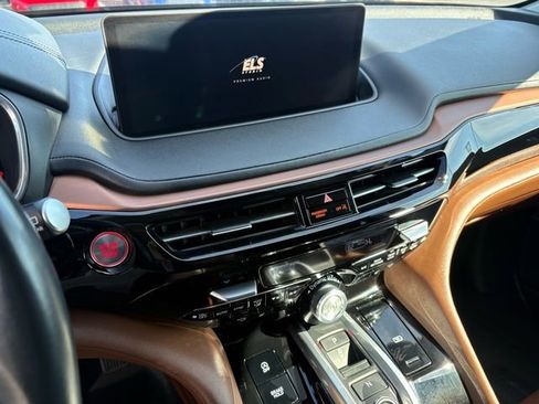 Used 2024 Acura MDX SH-AWD w/ Technology Package image 10