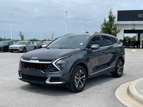 Certified 2025 Kia Sportage EX AWD/4WD image 4