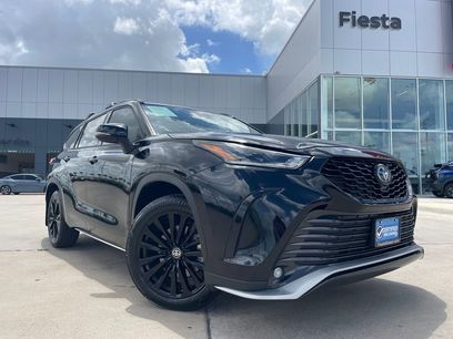 Used 2023 Toyota Highlander XSE