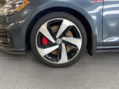 Used 2018 Volkswagen GTI Autobahn FWD image 31