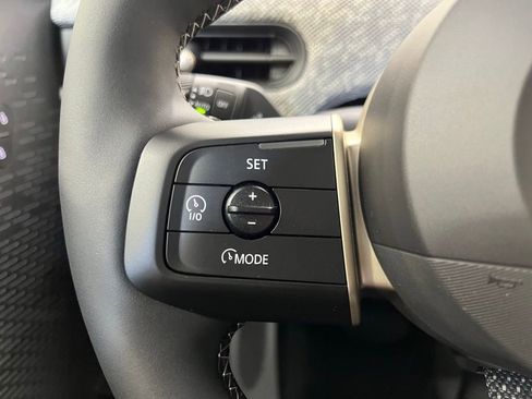 Certified 2025 MINI Cooper S image 17