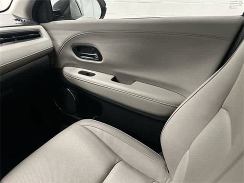 Used 2019 Honda HR-V EX-L image 13