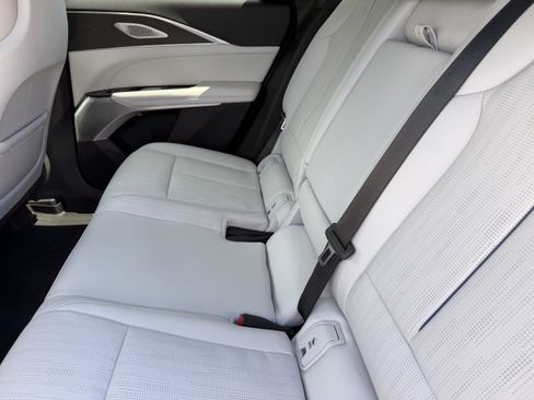 Certified 2024 Cadillac Lyriq Sport RWD image 16