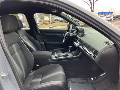 Used 2025 Honda Civic Sport image 35