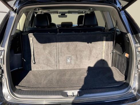 Used 2018 Toyota Highlander Limited image 28