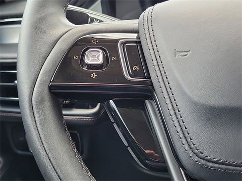 Used 2024 Lincoln Aviator 2WD w/ Premium Package image 17