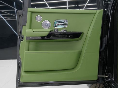 Used 2023 Rolls-Royce Phantom Sedan w/ The Phantom Package image 55