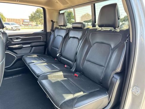 Used 2019 RAM 1500 Laramie AWD/4WD image 21