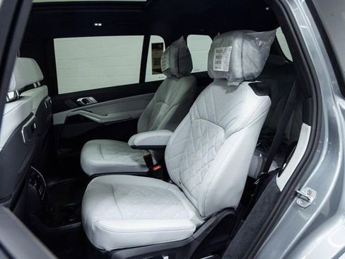 New 2027 BMW X7 xDrive40i AWD/4WD image 25