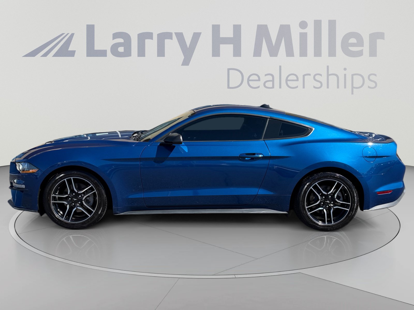 Used 2022 Ford Mustang Coupe w/ Equipment Group 101A RWD image 2