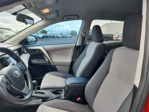 Used 2013 Toyota RAV4 LE FWD image 15